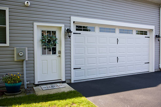 24/7 Emergency Garage Door Panel Replacement experts in Burley, ID